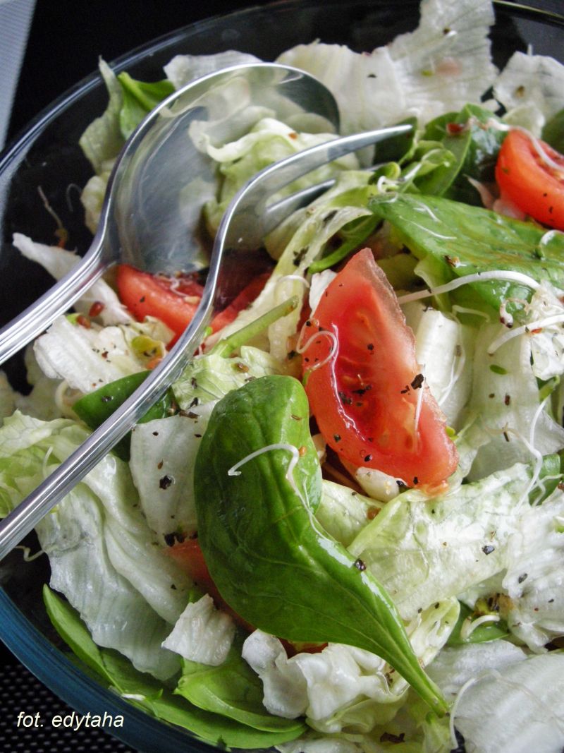 Sałatka z kiełkami