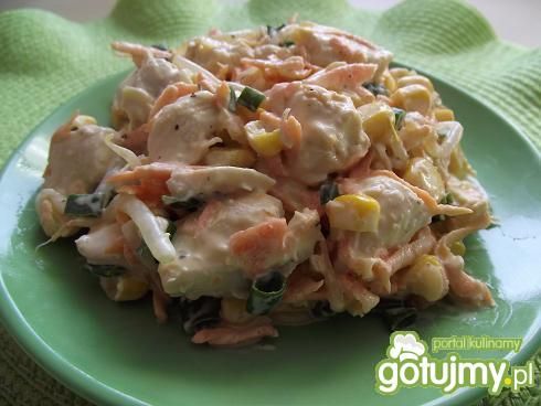 sałatka z kiełkami fasoli Mung