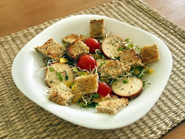 sałatka z kiełków rzodkiewki II sałatka z kiełków rzodkiewki II