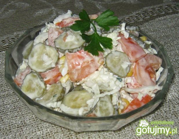 Sałatka z kiszonymi ogórkami