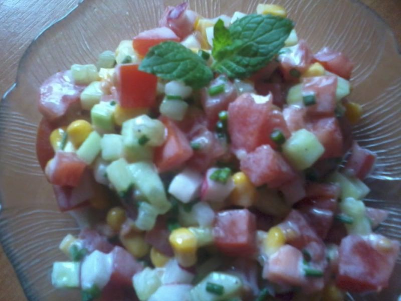 Sałatka z kukurydzą Sałatka z kukurydzą