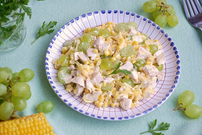 Sałatka z kurczaka i winogrona Sałatka z kurczaka i winogrona