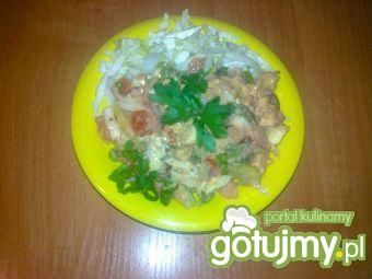 Sałatka z kurczaka w ostrym sosie