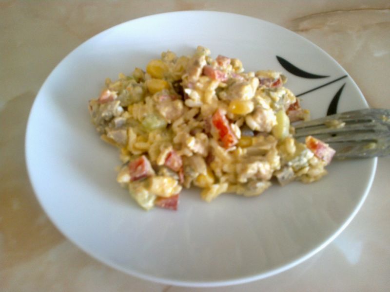 Sałatka z kurczakiem Sałatka z kurczakiem