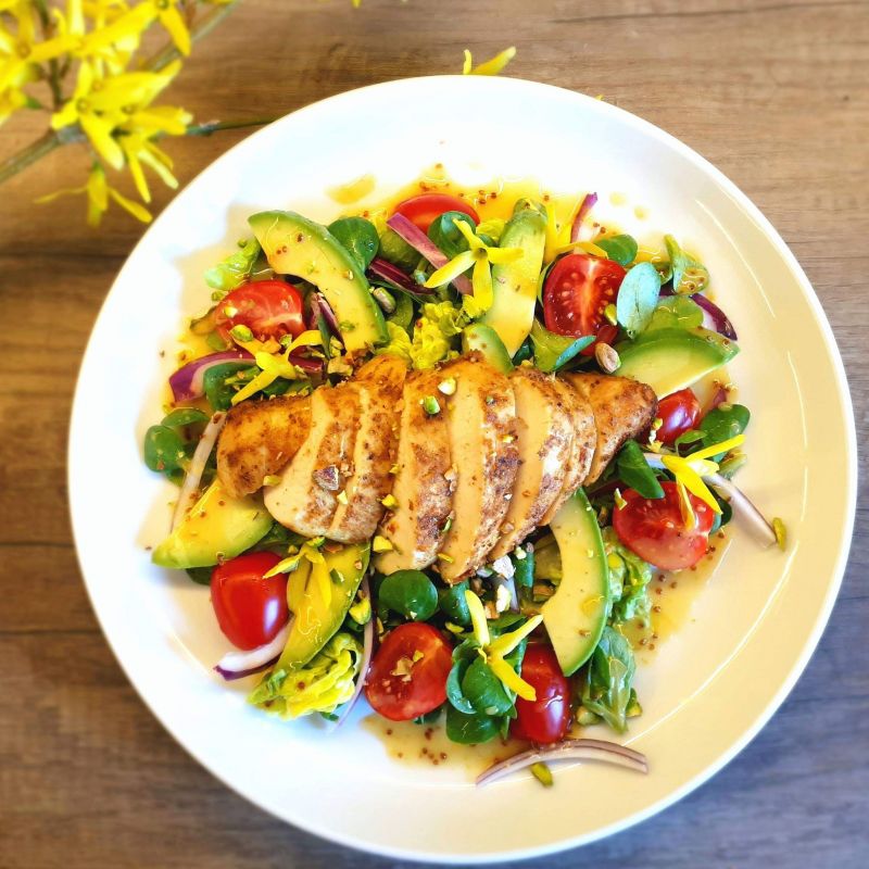 Sałatka z kurczakiem i avocado Sałatka z kurczakiem i avocado