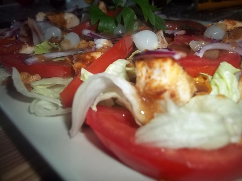 Sałatka z kurczakiem i kurkami Sałatka z kurczakiem i kurkami