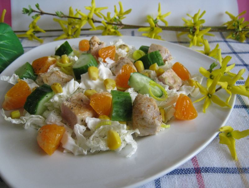 Sałatka z kurczakiem i mandatynką