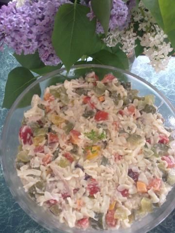 Sałatka z kurczakiem i nutką winogronową