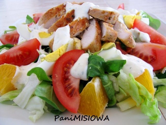 Sałatka z kurczakiem i pomarańczą Sałatka z kurczakiem i pomarańczą