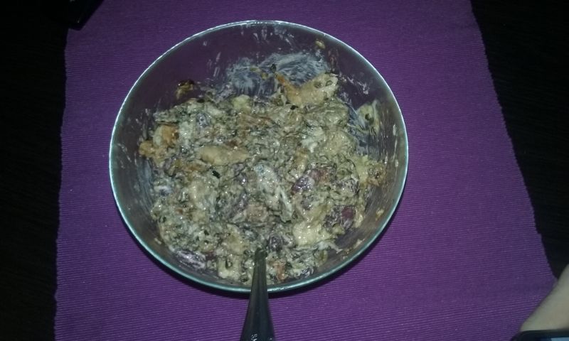 Sałatka z kurczakiem i suszonymi pomidorkami Sałatka z kurczakiem i suszonymi pomidorkami