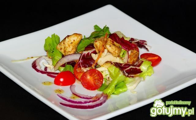 Sałatka z kurczakiem, miodem i musztardą