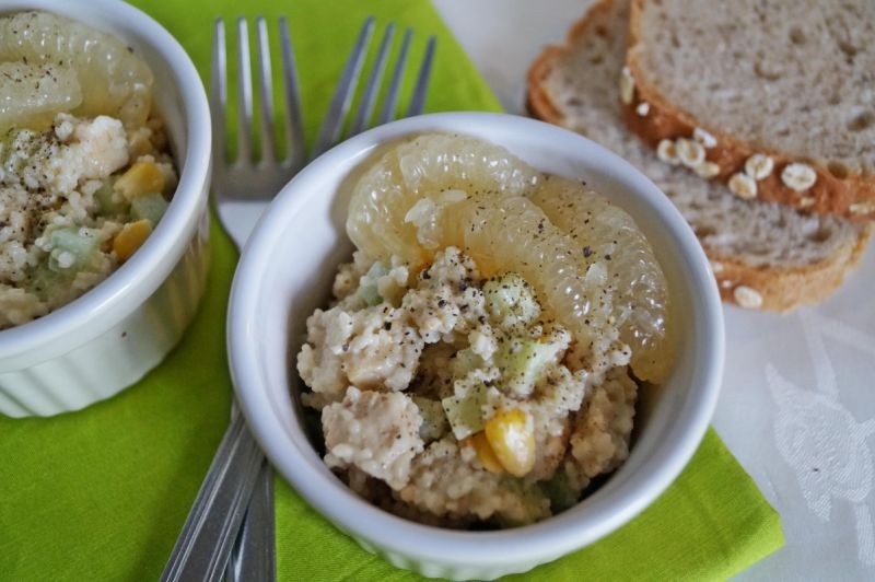 Sałatka z kuskusem, grejpfrutem i kurczakiem