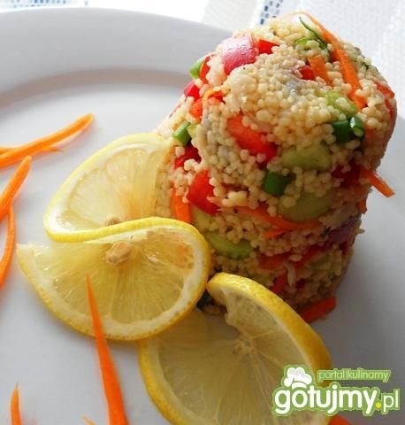 Sałatka z kuskusu i nototenii