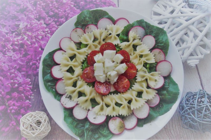 Sałatka z makaronem  Sałatka z makaronem