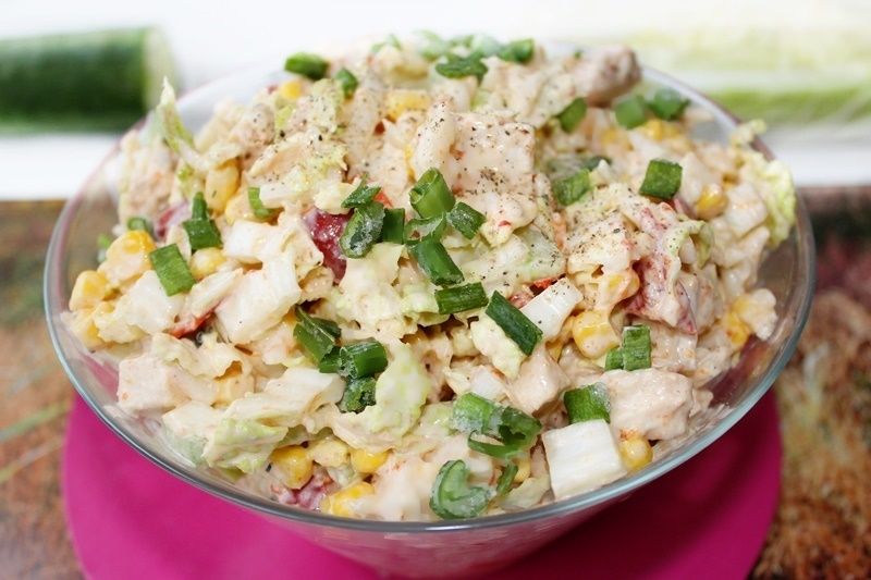 Sałatka z makaronem, kurczakiem, kapustą -2 wersje