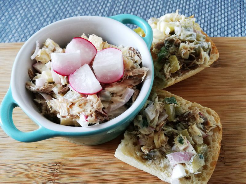 Sałatka z makreli i rzodkiewki Sałatka z makreli i rzodkiewki