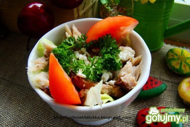 Sałatka z makreli i sera koziego 