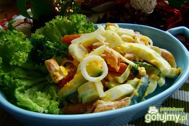 Sałatka z makronu peene z jajkiem 