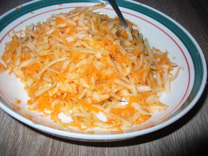 Sałatka z marchewki i jabłka Sałatka z marchewki i jabłka