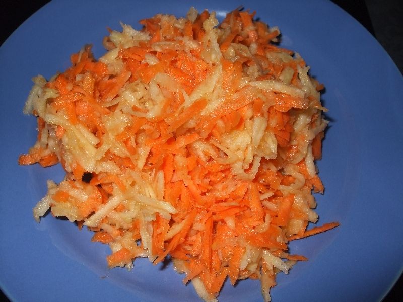 Sałatka z marchwi i  jabłka  Sałatka z marchwi i  jabłka
