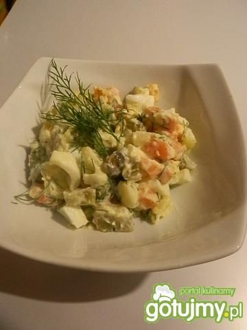 Sałatka z młodych ziemniaków i koperku Sałatka z młodych ziemniaków i koperku