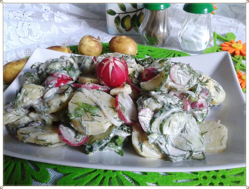 Sałatka z młodych ziemniaków w wersji fit Sałatka z młodych ziemniaków w wersji fit