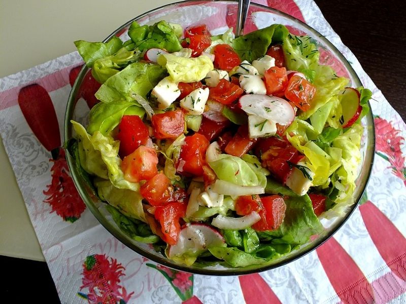 Sałatka z mozzarellą