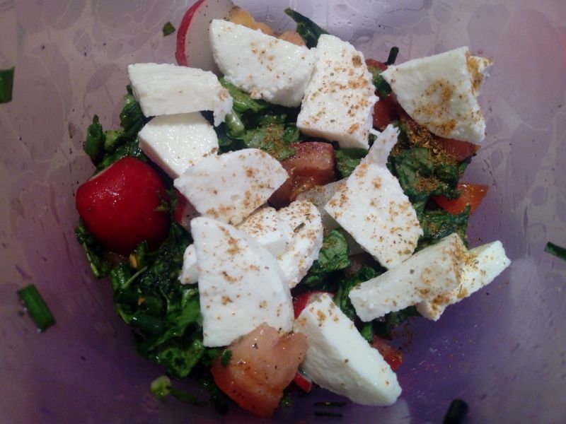 Sałatka z mozzarellą