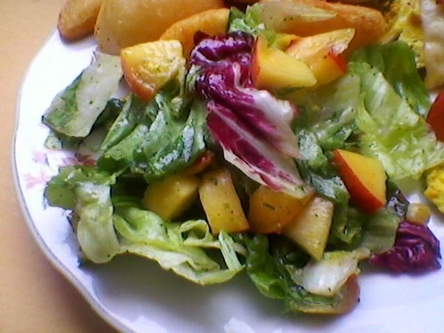 Sałatka z nektarynką Sałatka z nektarynką