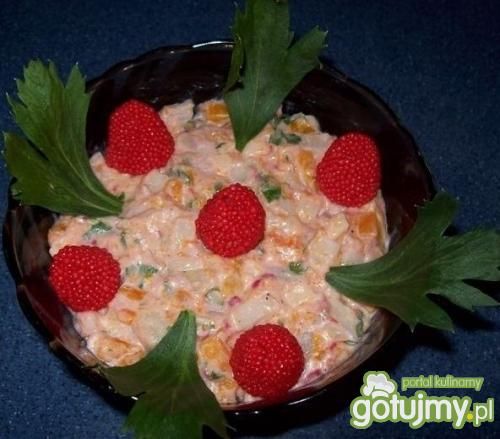 Sałatka z nutą malinową