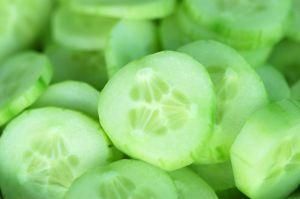 Sałatka z ogórków  Sałatka z ogórków