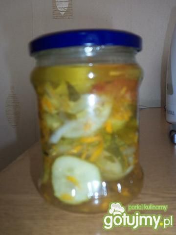 Salatka z ogorkow i pomidorow. Salatka z ogorkow i pomidorow.