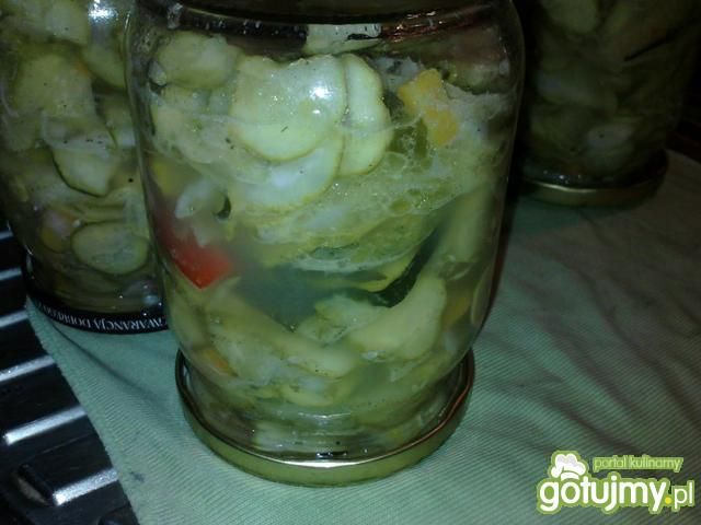Sałatka z ogórków na zimę wg dayzi