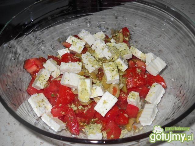 Sałatka z oliwkami Sałatka z oliwkami