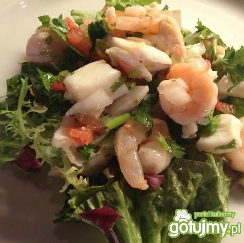 Sałatka z owoców morza. Sałatka z owoców morza.