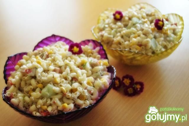 Sałatka z paluszkami krabowymi 4