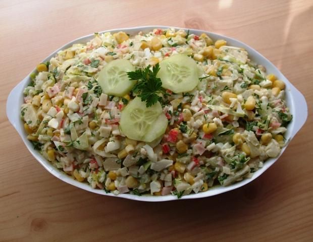 Salatka z paluszkami krabowymi II Salatka z paluszkami krabowymi II