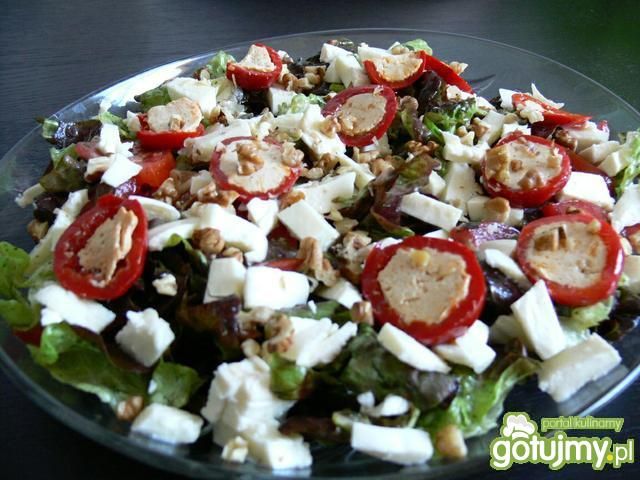 Sałatka z papryczkami filaggio