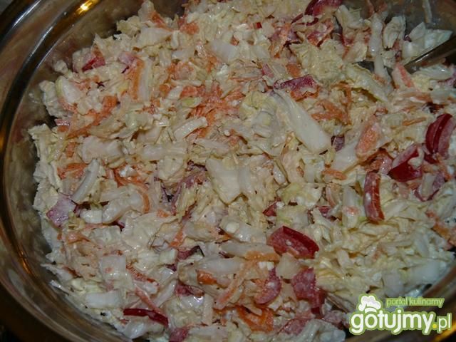 Sałatka z papryką.