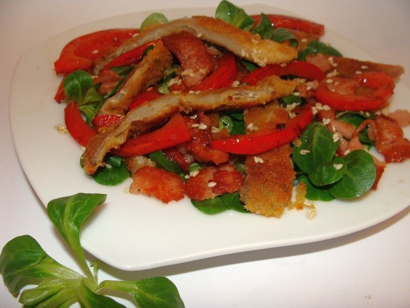  Sałatka z papryką i boczniakami