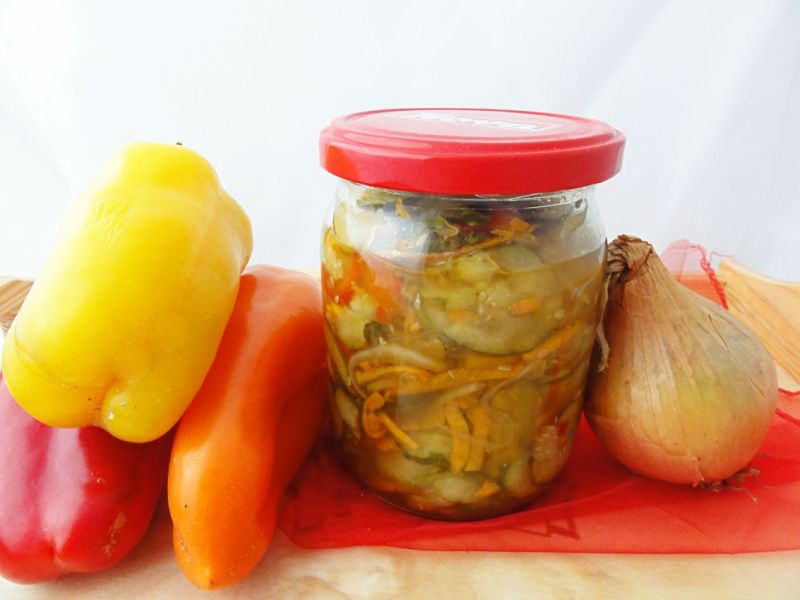 Sałatka z papryką na zimę Sałatka z papryką na zimę