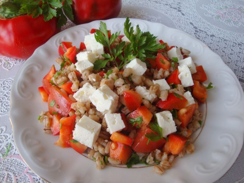 Sałatka z pęczakiem