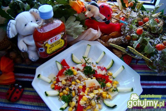 Sałatka z pędami bambusa z sosem chilli 