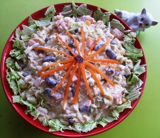 Salatka z pekinka z feta  Salatka z pekinka z feta