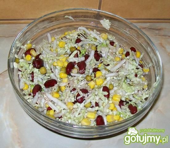 Sałatka z pekinki i fasoli