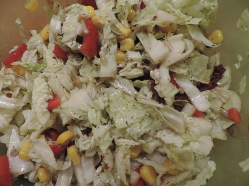 Sałatka z pestkami dyni i słonecznika