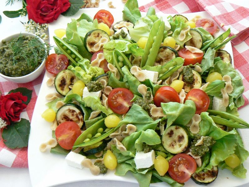 Sałatka z pesto i farfalline  Sałatka z pesto i farfalline