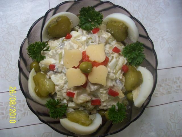 Sałatka z pieczarek i jaj Sałatka z pieczarek i jaj