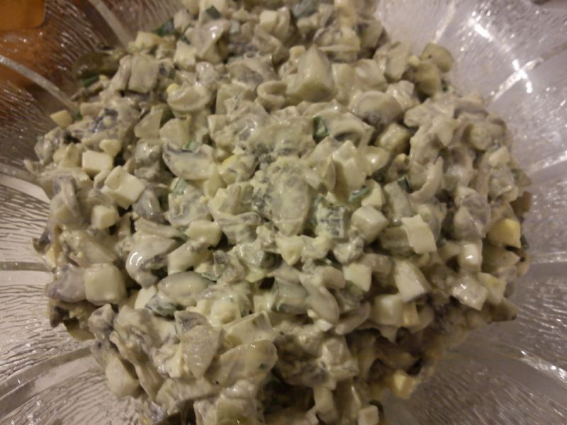 Sałatka z pieczarkami