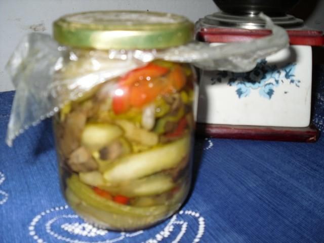 Sałatka z pieczarkami